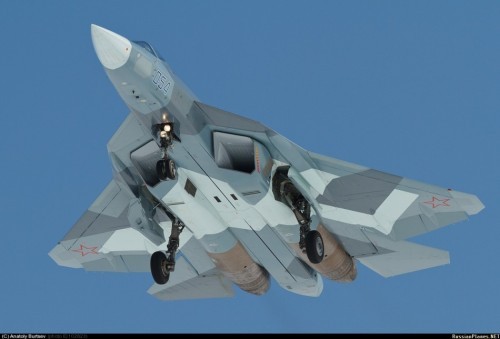 Máy bay chiến đấu tàng hình thế hệ thứ năm T-50 do Nga chế tạo